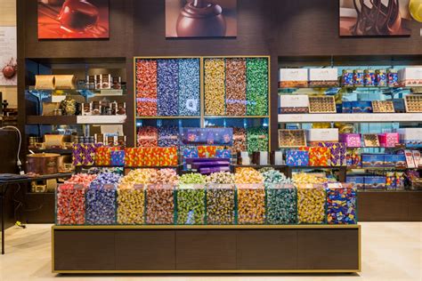 lindt chocolate shop sydney.